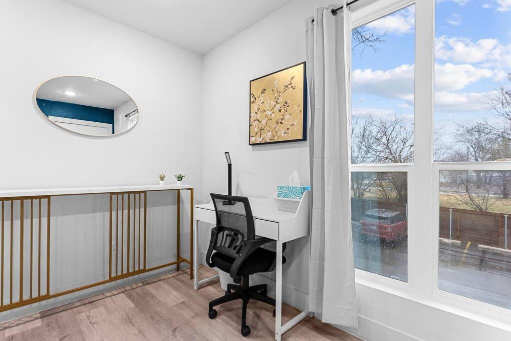 Stylish 2 Bed 1 Mile To Downtown Free Parking Hébergement de vacances Dallas