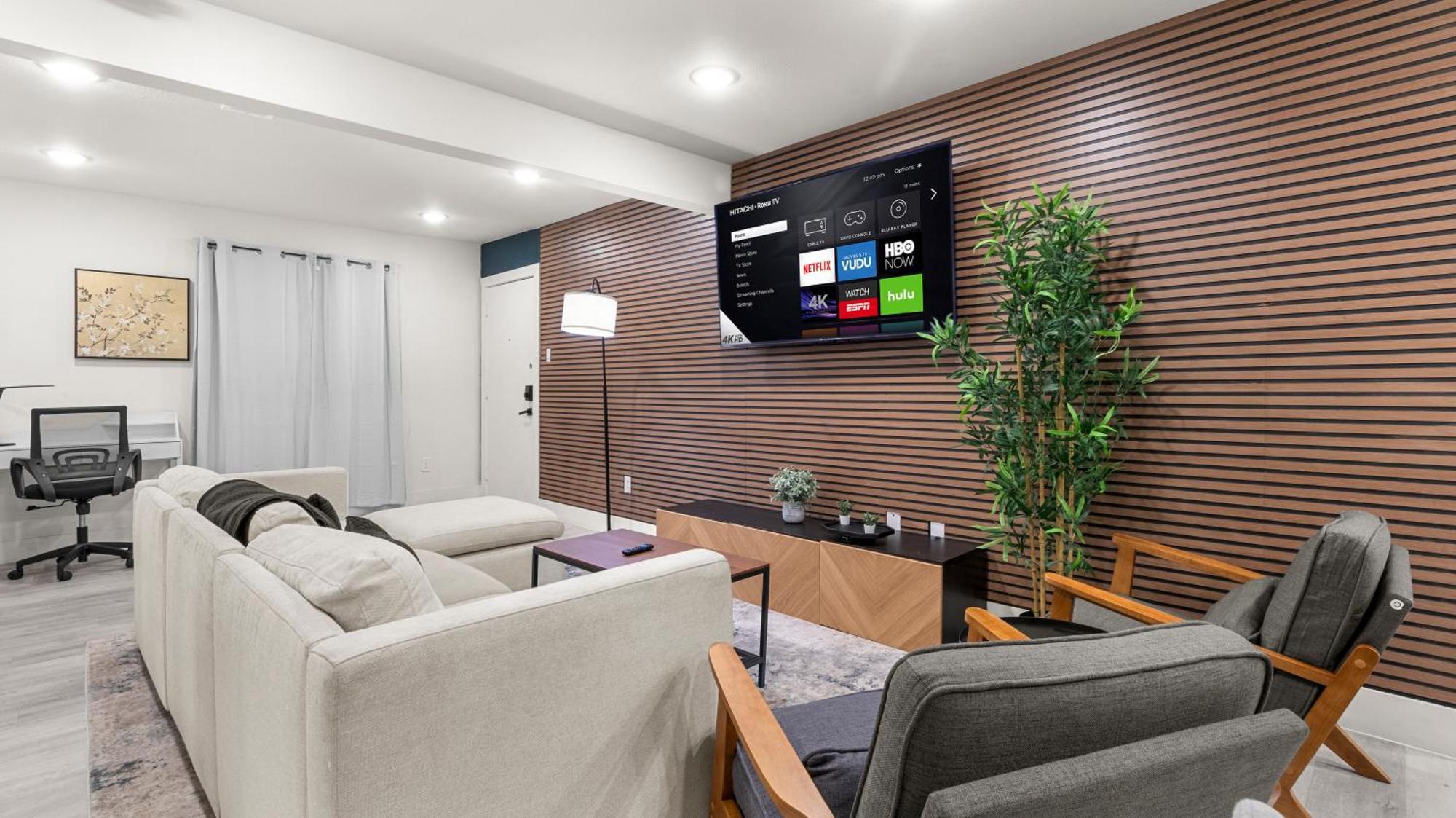 Hébergement de vacances Stylish 2 Bed 1 Mile To Downtown Free Parking *