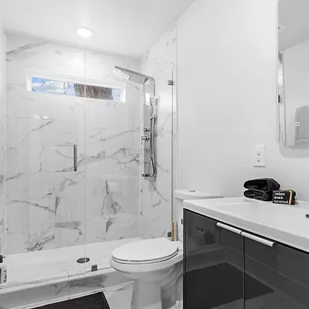 Stylish 2 Bed 1 Mile To Downtown Free Parking Villa Dallas Exterior photo